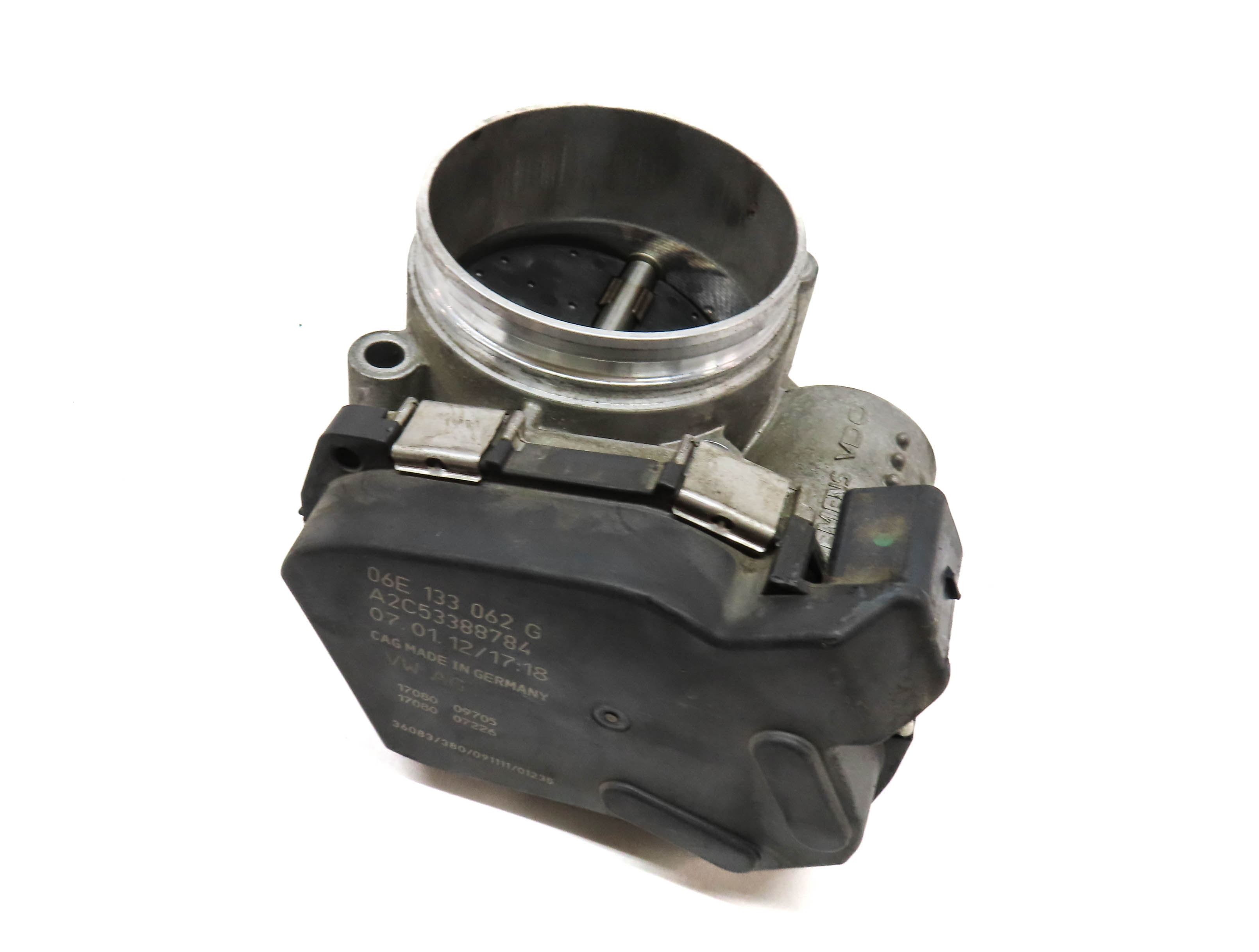 09-17 AUDI A4 A5 S5 S6 S7 S8 Q5 SQ5 (B8 8K 8T 8R C7) 3.0L / 3.2L - THROTTLE BODY — exact item pictured